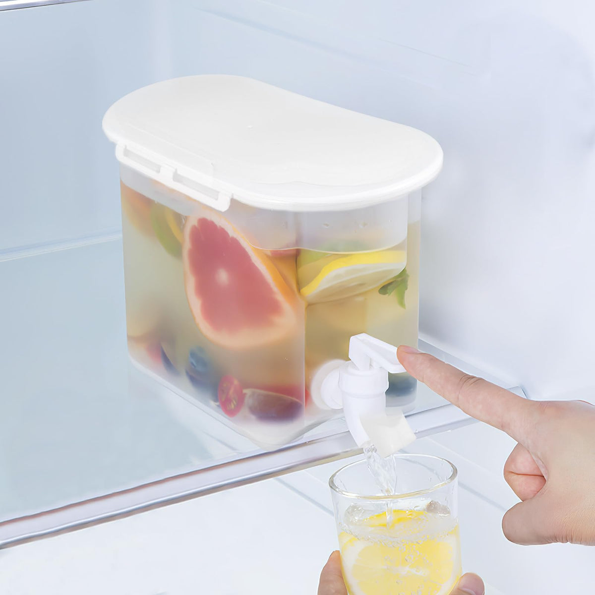 Large-capacity Heat-resistant Pp Cold Water Jug with Faucet Y82962