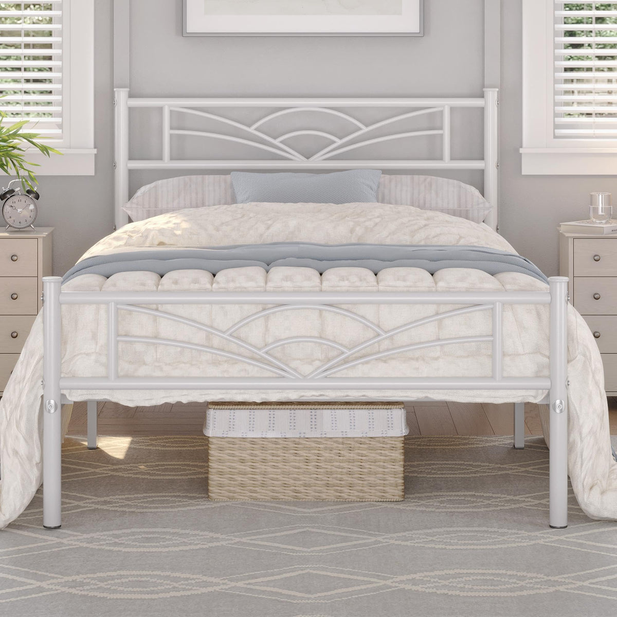 Twin Size White Metal Bed Frame with Headboard U227337