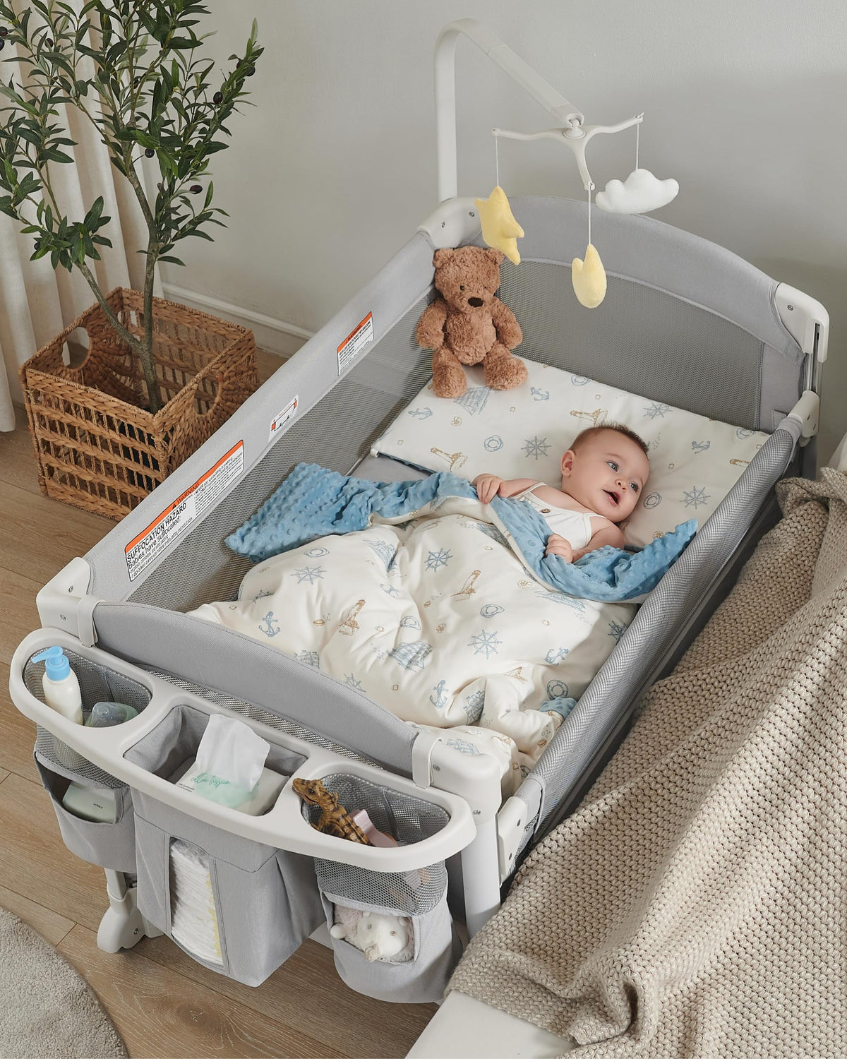 4 in 1 Baby Bassinet Bedside Sleeper S677905